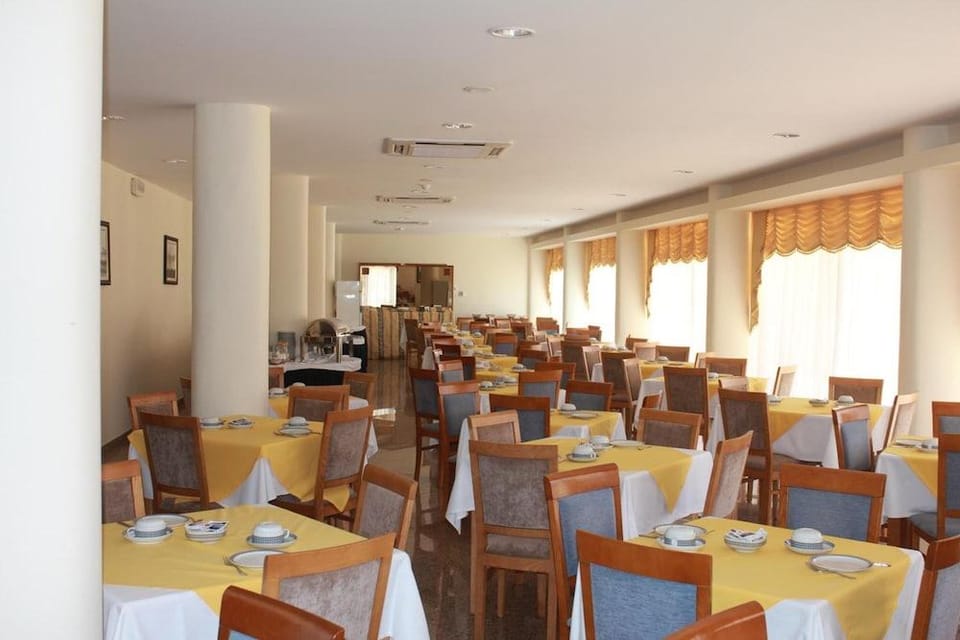 Hotel Caravelas Hotel in Azores District