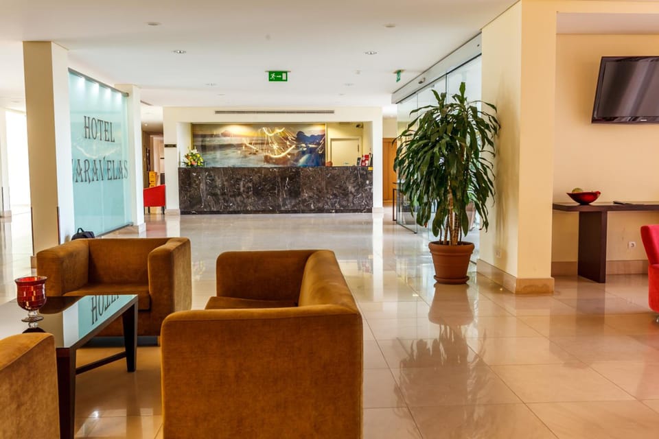 Shared lounge/TV area