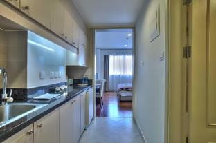 Green Court Serviced Apartment Hotel in Shanghai