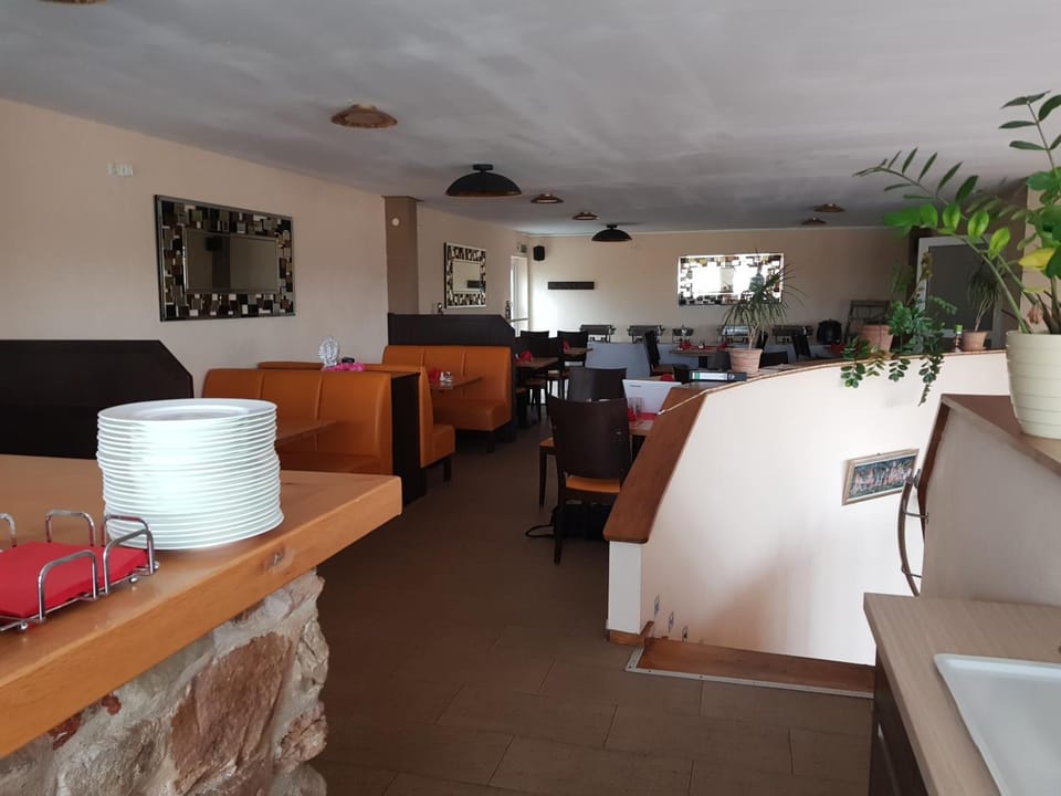 Bar/lounge