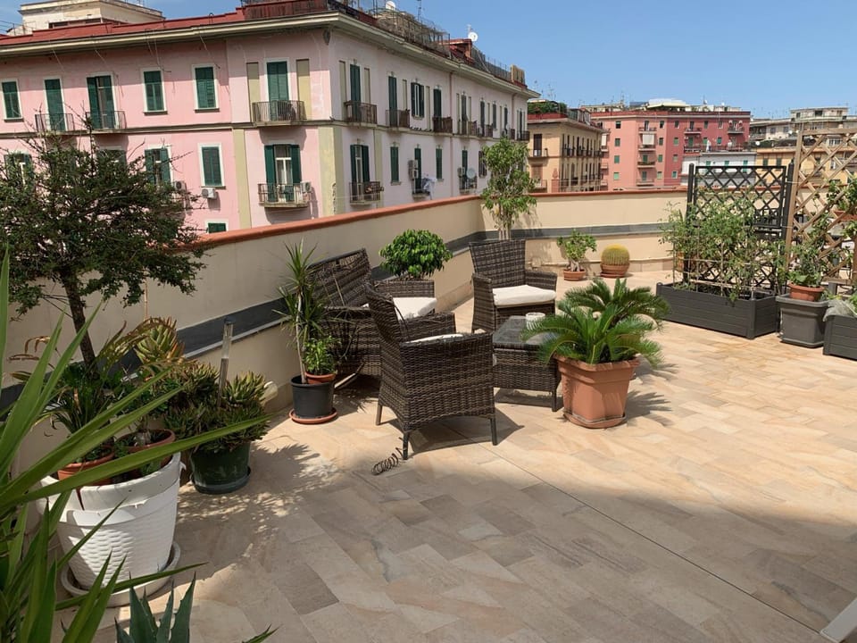 Tuanis Hotel in Naples