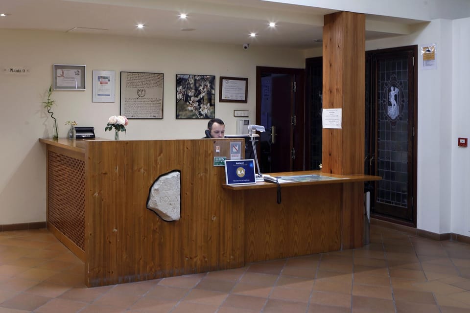 Monestir de Les Avellanes Hotel in Catalonia