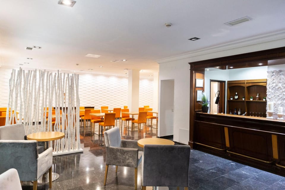 Bar/lounge