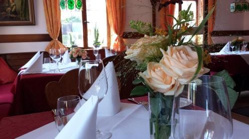 Goldner Engel, Restaurant - Hotel - Metzgerei Hotel in Hesse