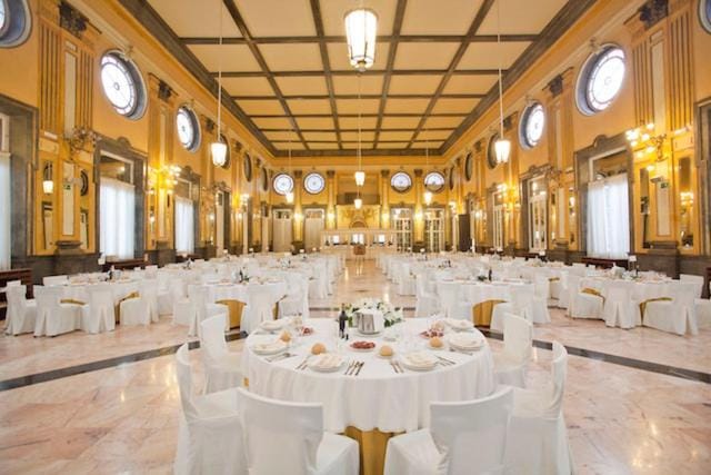 Banquet hall