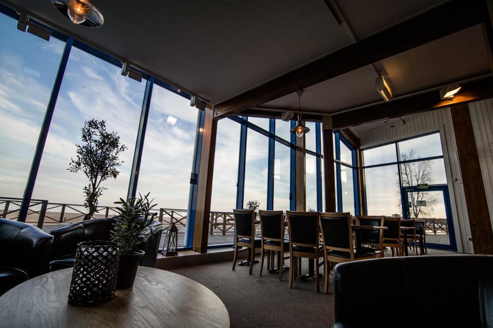 Bar/lounge