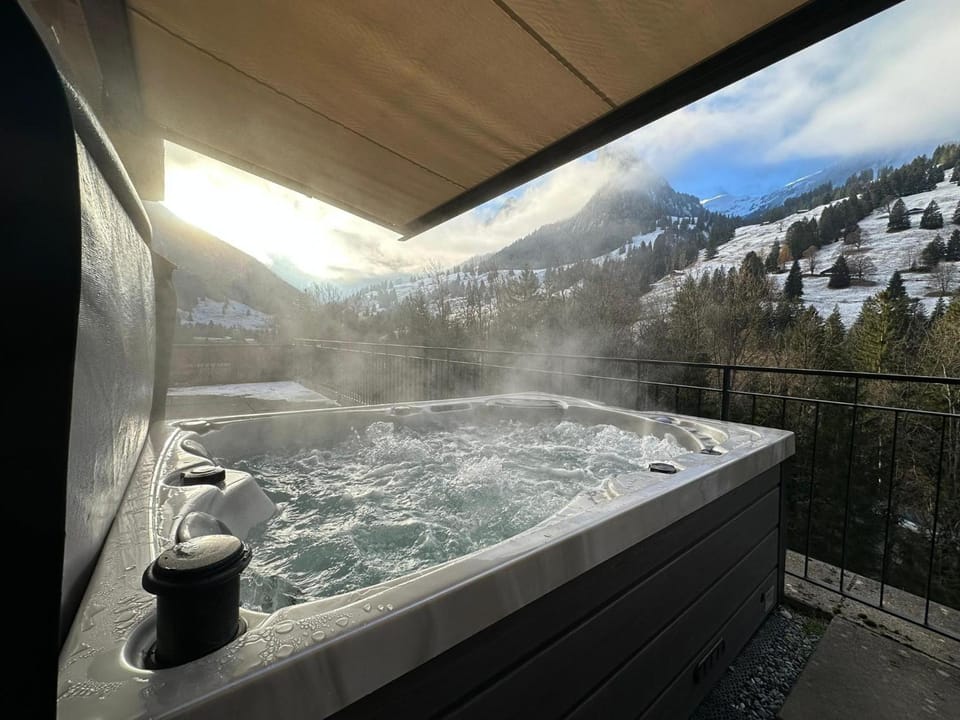 Hot spring bath