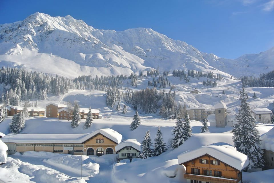 Hotel Bellevue Hotel in Canton of Grisons