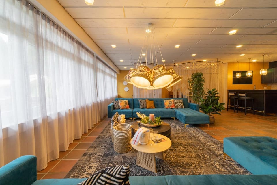 Bar/lounge