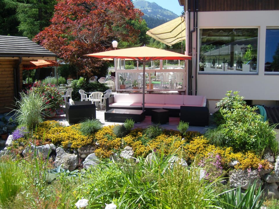Vista Resort Hotel Hotel in Saanen