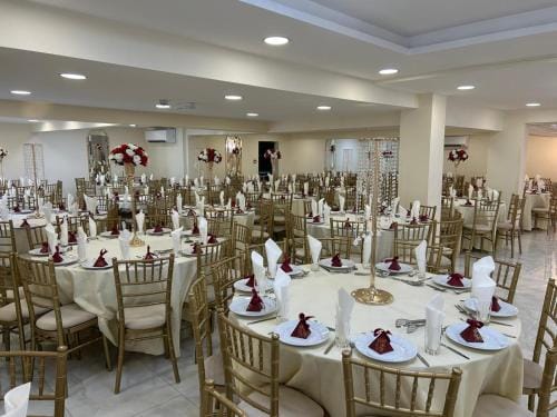 Zaheer's Hotel Hotel in South Cambridgeshire District