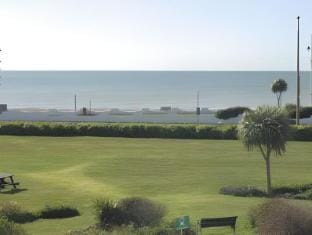 Royal Norfolk Hotel Hotel in Bognor Regis