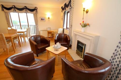 Llety Ceiro Guesthouse Hotel in Tirymynach
