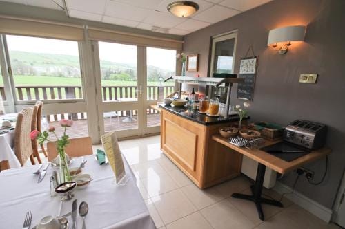 Llety Ceiro Guesthouse Hotel in Tirymynach