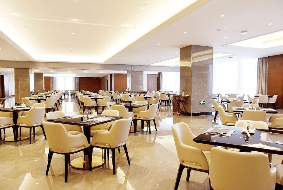 Ramada Plaza by Wyndham Wenzhou Hotel in Zhejiang