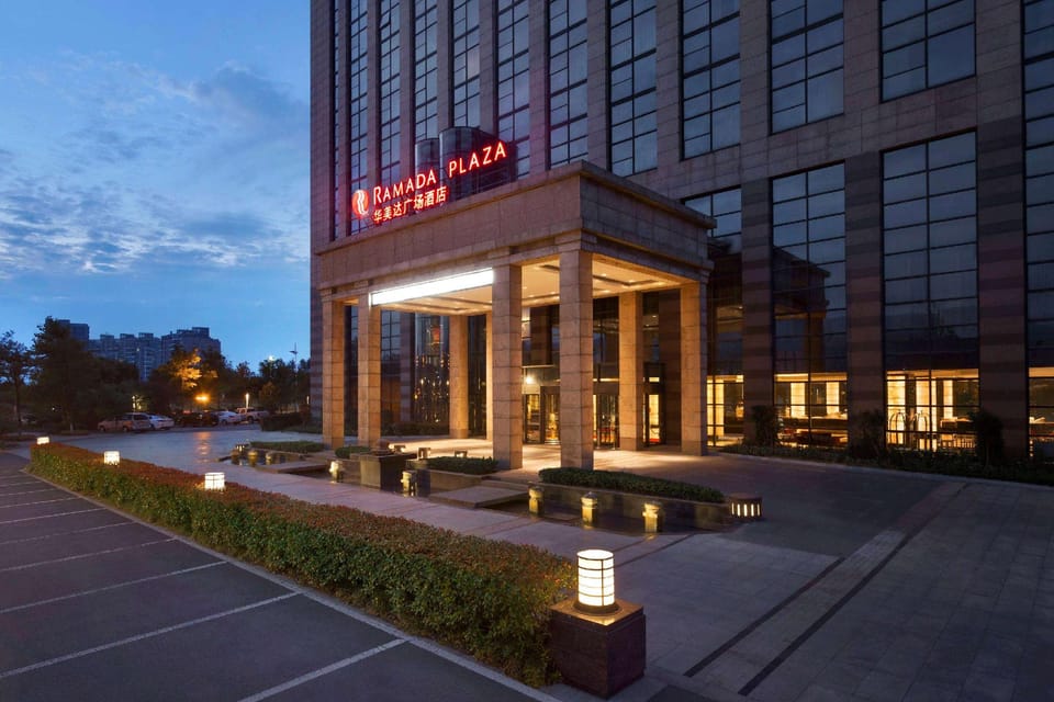 Ramada Plaza by Wyndham Lianyungang Hotel in Jiangsu