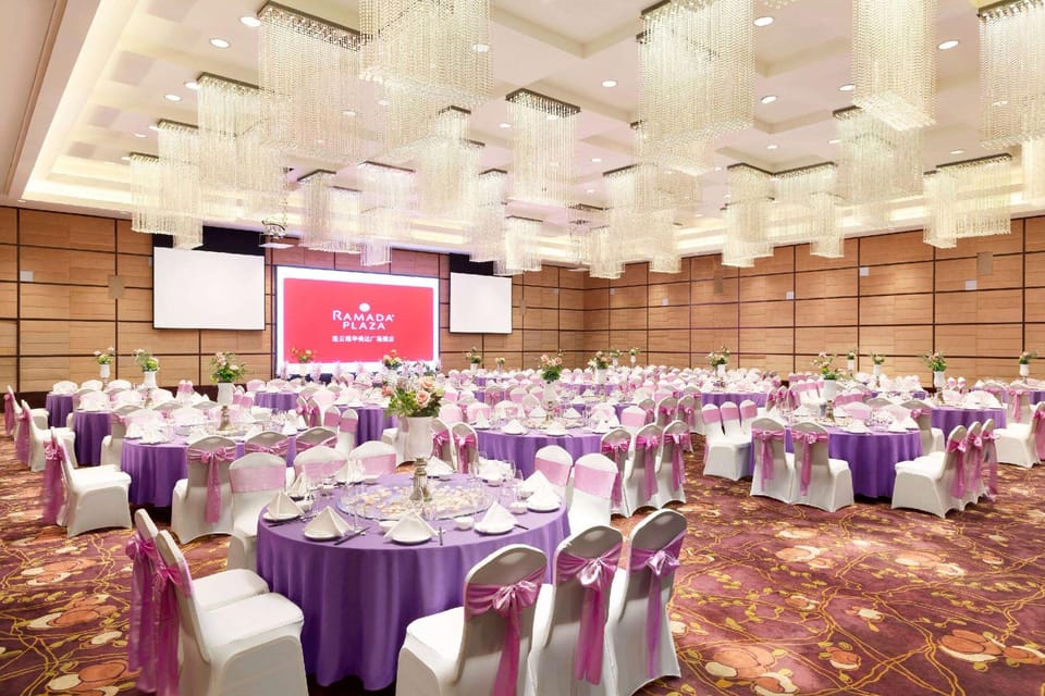 Ramada Plaza by Wyndham Lianyungang Hotel in Jiangsu