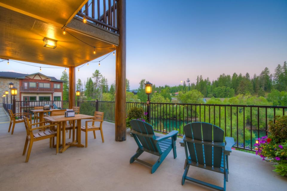 Whitefish River, Ascend Hotel Collection Hotel in Whitefish