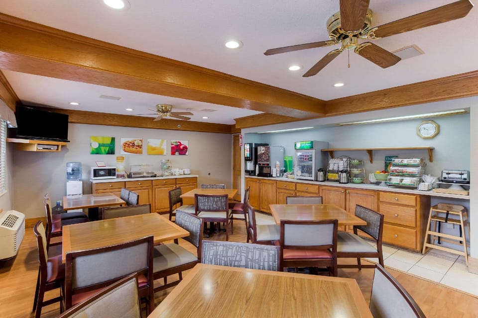 Quality Inn Athens Hotel in Ohio