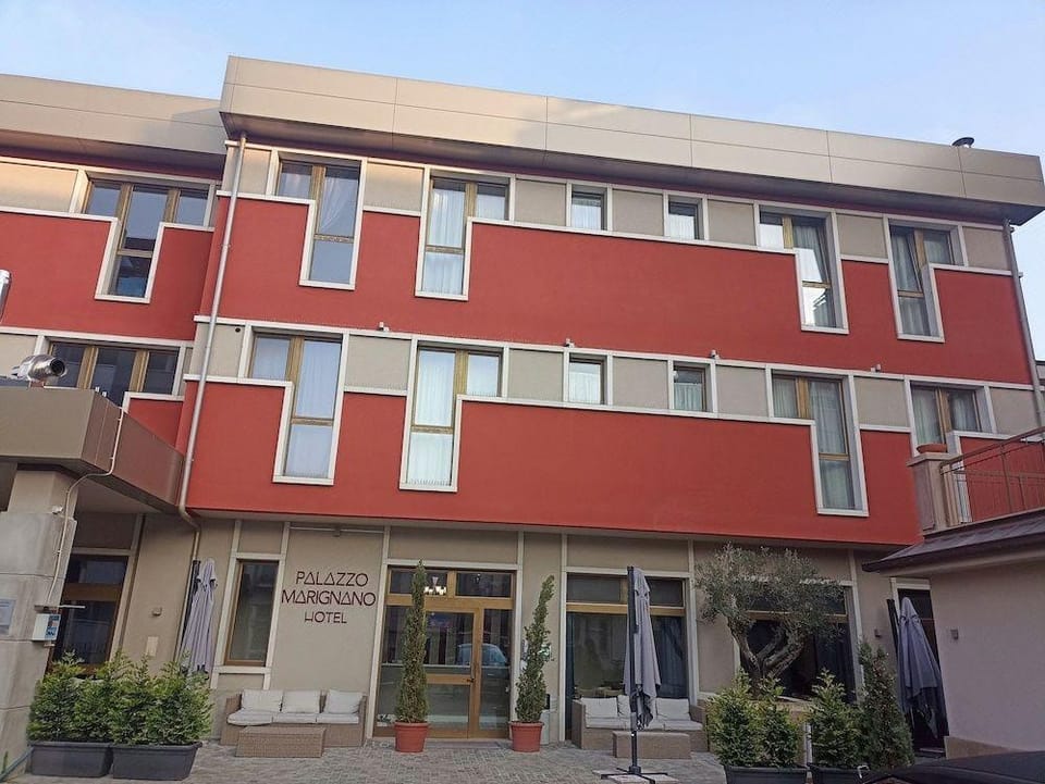 Palazzo Marignano Hotel Hotel in Lombardy