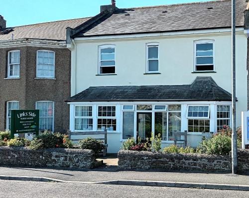 Links Side Guest House Hotel in Bude