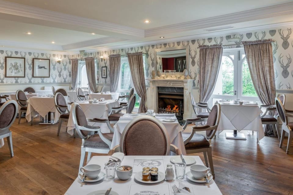 The Priest House On The River Hotel in South Derbyshire District