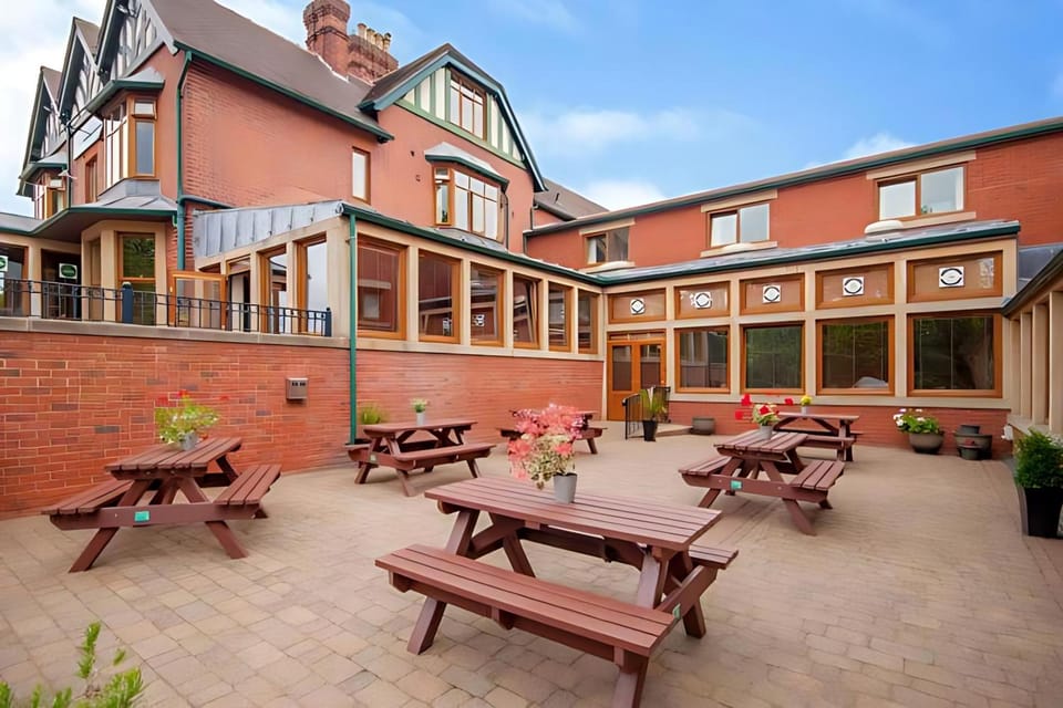 Staindrop Hotel Hotel in Sheffield