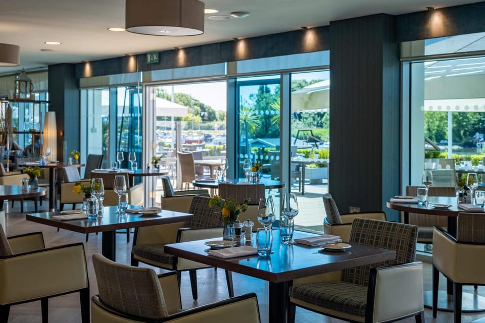 Captain's Club Hotel & Spa Hotel in Christchurch