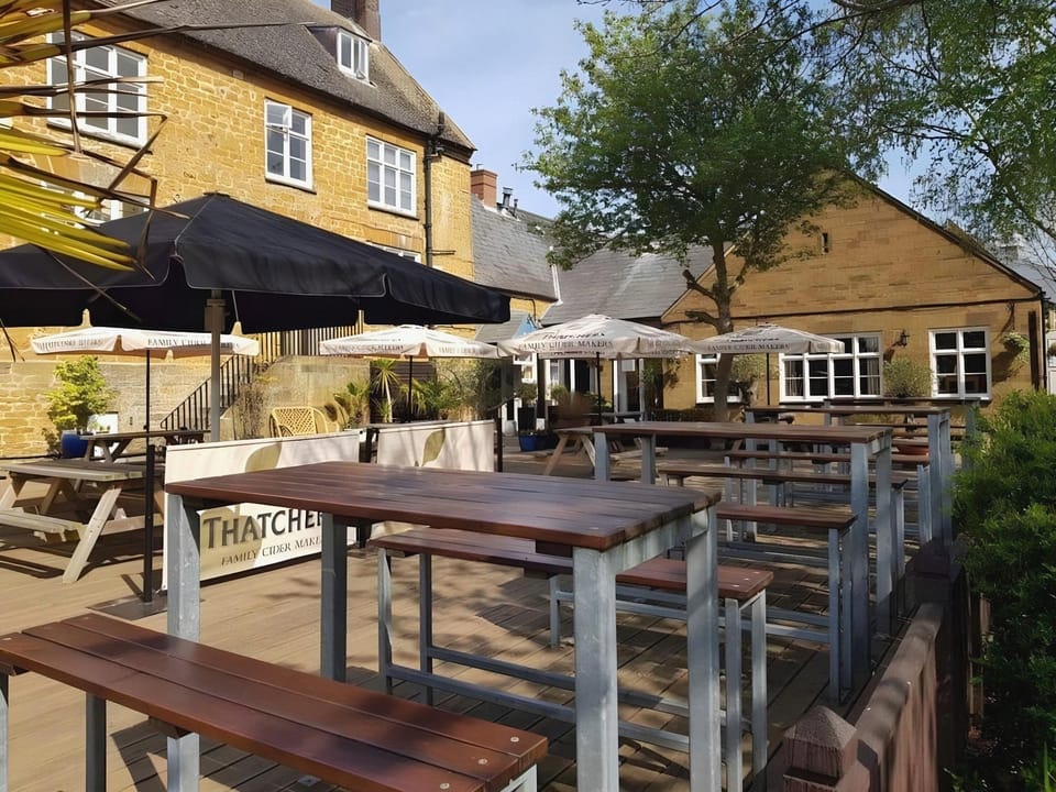 The World's End - Northampton Hotel in Daventry District