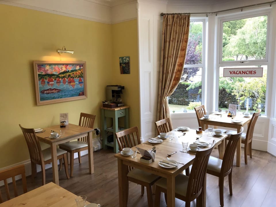 West End Guest House Hotel in Elgin