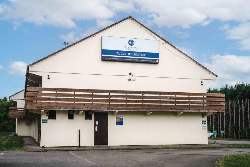 Primelodge Rotherham Motel in England