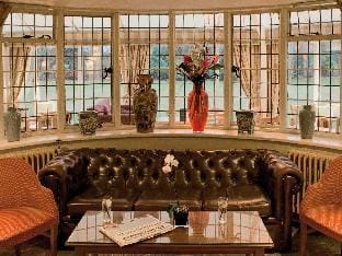 Macdonald Craxton Wood Hotel Hotel in Wales