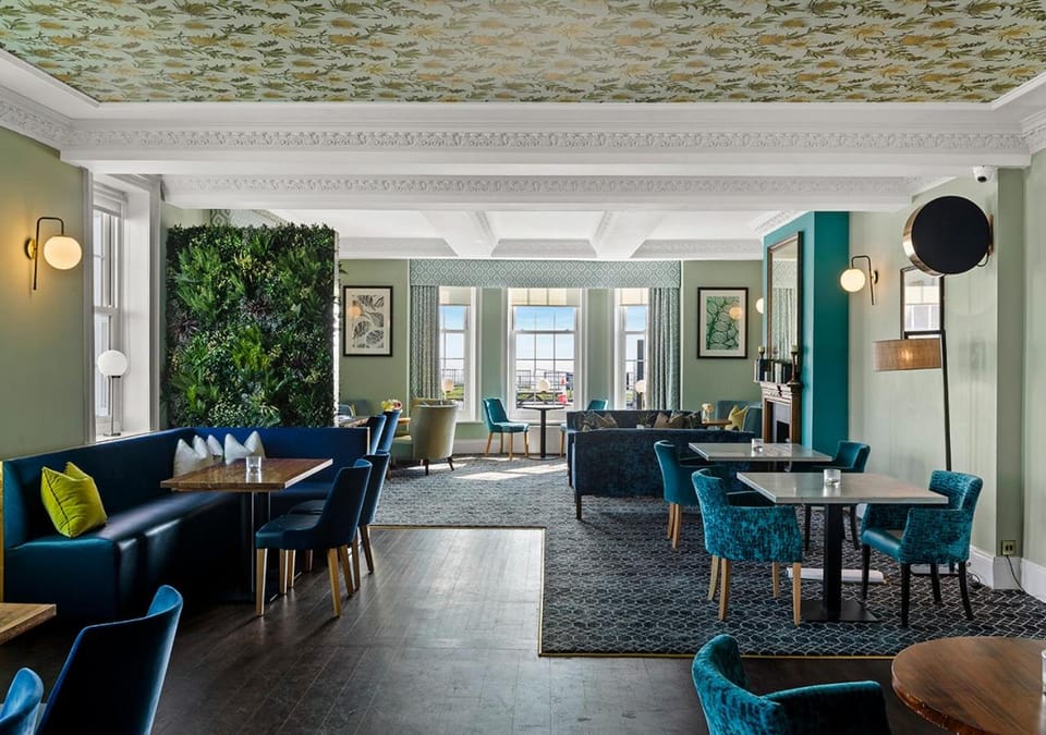 Bar/lounge