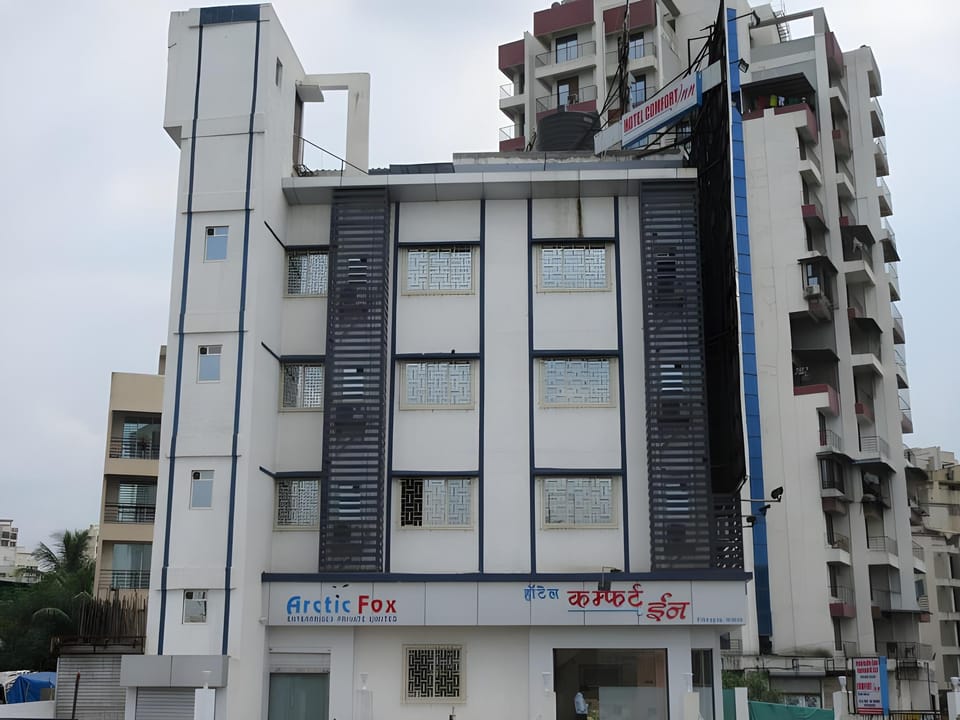 Nirsukh Palace Hotel in Maharashtra