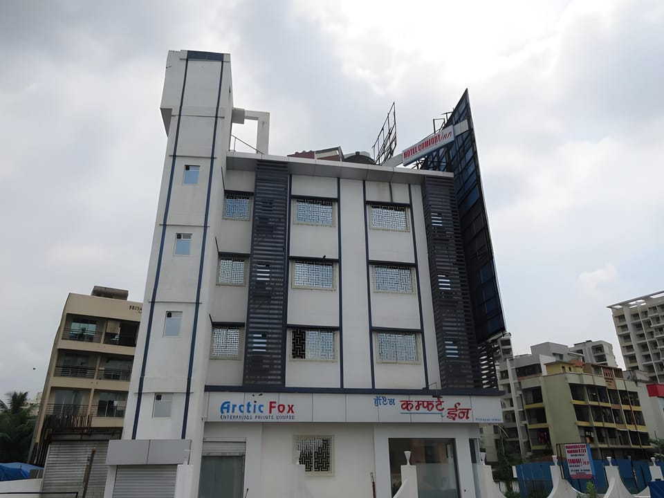 Nirsukh Palace Hotel in Maharashtra