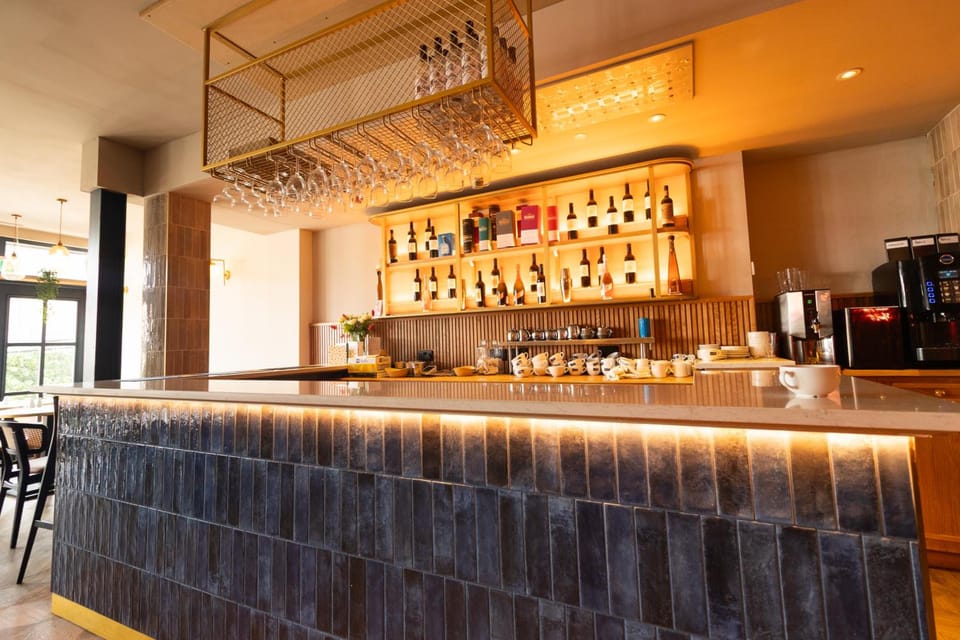 Bar/lounge