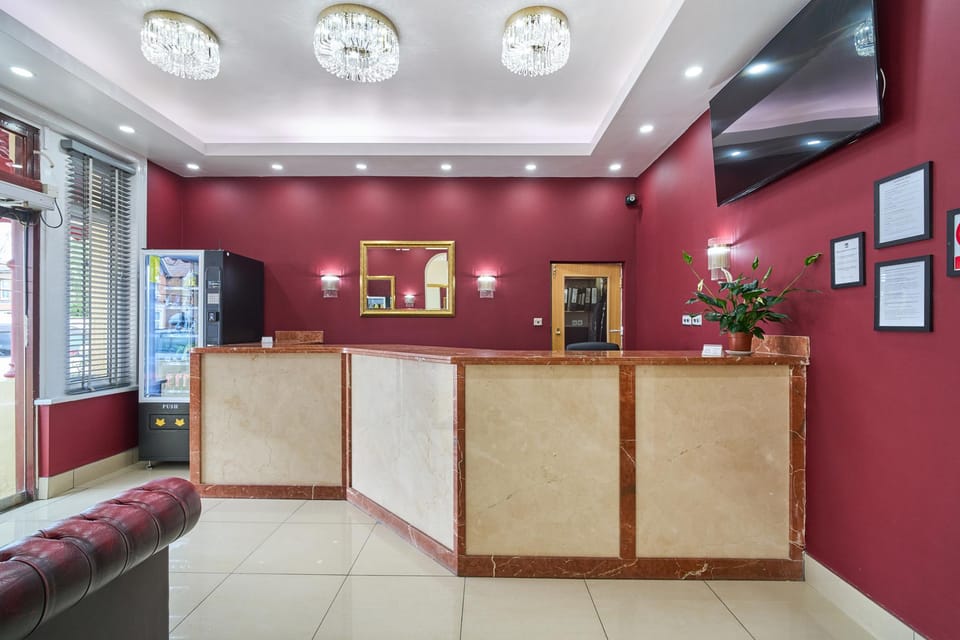 Cranbrook Hotel Hotel in Ilford