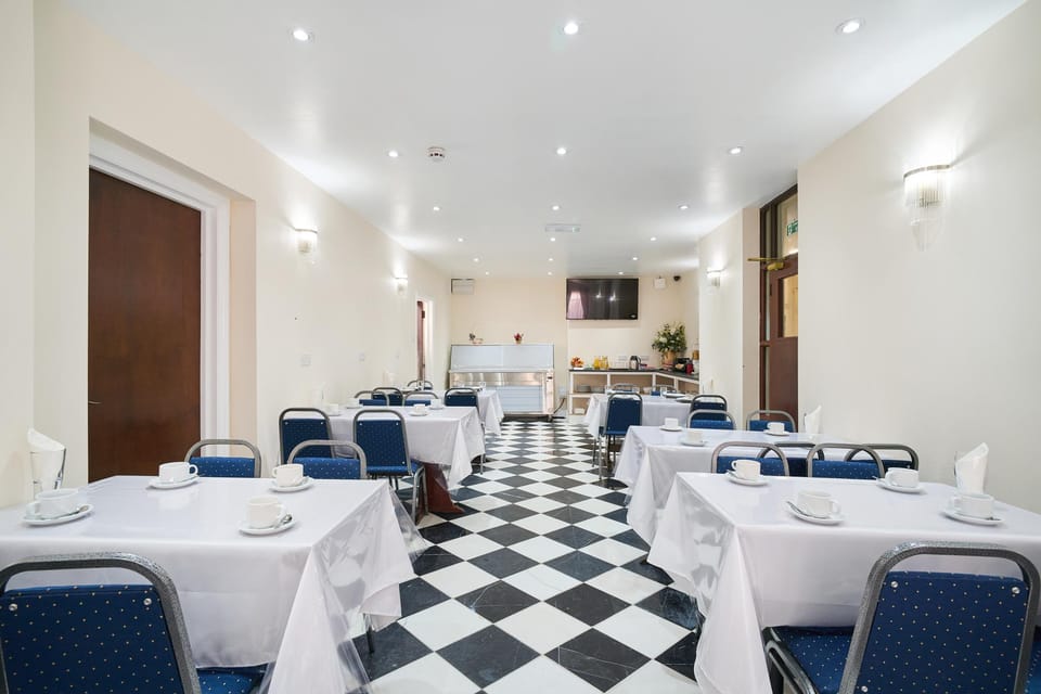 Cranbrook Hotel Hotel in Ilford