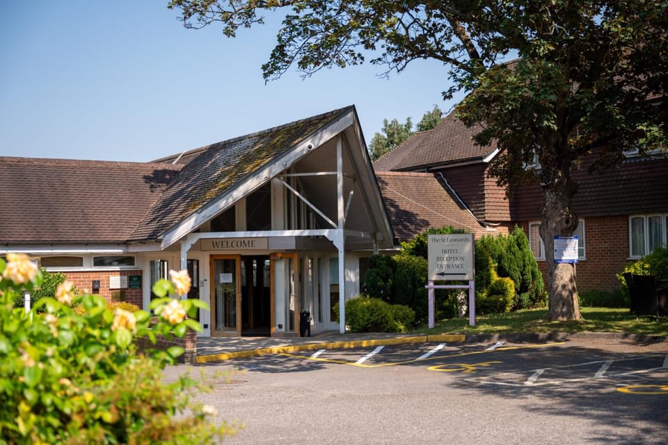 St Leonards Hotel by Greene King Inns Hotel in East Dorset District