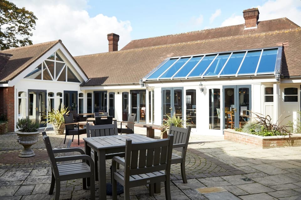 St Leonards Hotel by Greene King Inns Hotel in East Dorset District