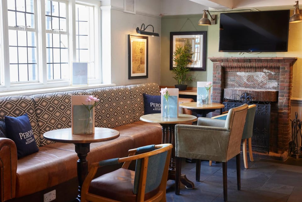St Leonards Hotel by Greene King Inns Hotel in East Dorset District