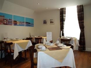 Ashburton House - B&B Hotel in Scarborough