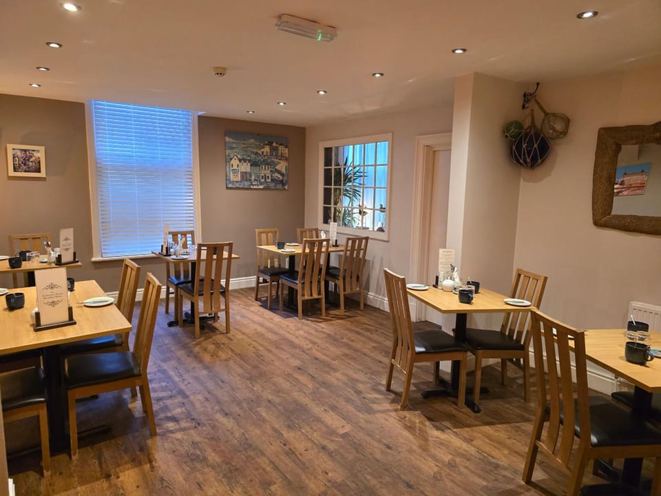 Ashburton House - B&B Hotel in Scarborough