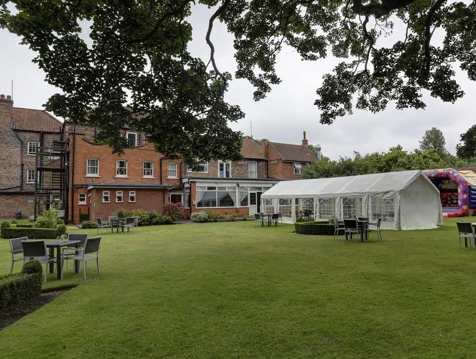 The Vine Hotel, Skegness Hotel in Skegness