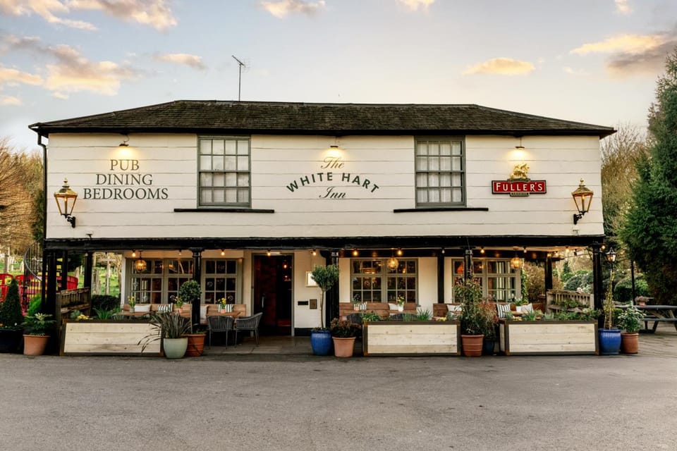 The White Hart Hotel in Test Valley District