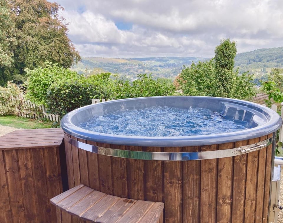 Burleigh Court Hotel Hotel in Stroud District