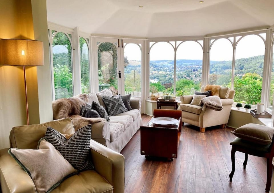 Burleigh Court Hotel Hotel in Stroud District
