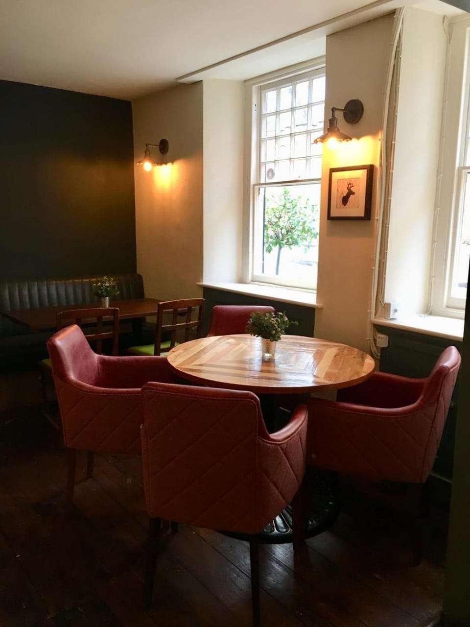 The White Hart Hotel Inn in Mendip District