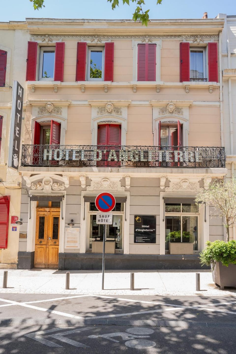 Hotel d'Angleterre, Salon-de-Provence Hotel in Provence-Alpes-Côte d'Azur