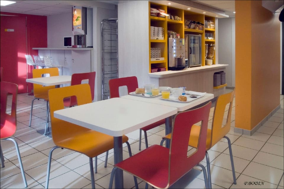 Coffee shop